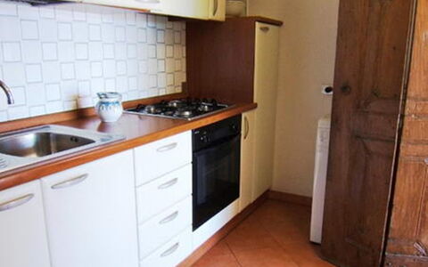 Raggio Di Sole Sull'argentario: Proprietà, Camera, Cucina, Mobilia, Cabinetry, Pavimento, Controsoffitto, Costruzione, Piastrella, Casa