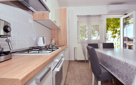 Magis: Mobilia, Proprietà, Cornice, Azzurro, Legna, Illuminazione, Interior Design, Comfort, Pavimento, Pavimentazione