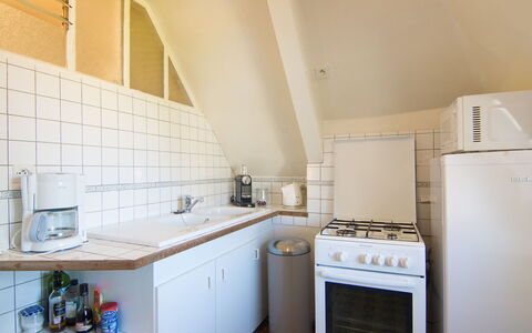 Le Beauvoir Rose: Cabinetry, Proprietà, Controsoffitto, Lavandino Della Cucina, Lavello, Elettrodomestico Da Cucina, Cucina Stufa, Cucina, Costruzione, Elettrodomestico