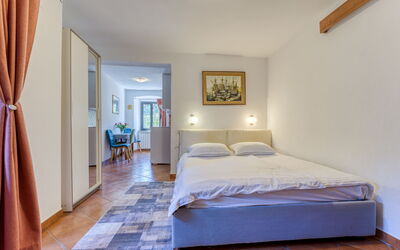 Alloggio:&nbsp;Lovrano 101.2