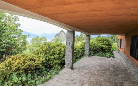 Rossella: Proprietà, Immobiliare, Casa, Architettura, Costruzione, Albero, Camera, Casa, Estate, Soffitto