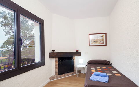 Paris: Camera, Proprietà, Mobilia, Interior Design, Pavimento, Costruzione, Casa, Camera Da Letto, Soffitto, Immobiliare