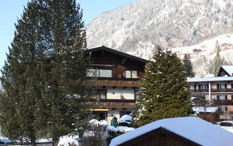 Bad Hofgastein 120: Neve, Inverno, Proprietà, Montagna, Albero, Paesino Di Montagna, Alpi, Catena Montuosa, Tetto, Hill Station