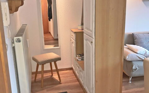 Bad Hofgastein 120: Camera, Proprietà, Mobilia, Pavimento, Latifoglie, Costruzione, Legna, Casa, Interior Design, Pavimentazione