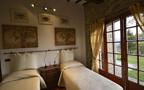 Villa Gelsomino: Camera, Proprietà, Camera Da Letto, Mobilia, Costruzione, Interior Design, Letto, Casa, Soffitto, Lenzuolo