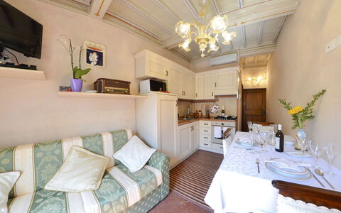 Appartamento Il Teatro: Proprietà, Camera, Mobilia, Costruzione, Interior Design, Camera Da Letto, Immobiliare, Casa, Soffitto, Tavolo