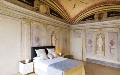Appartamento Imperiale: Proprietà, Camera, Interior Design, Costruzione, Mobilia, Soffitto, Camera Da Letto, Architettura, Parete, Letto