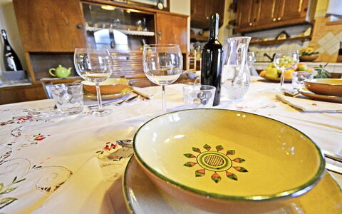 Appartamento Luna: Giallo, Cibo, Piatto, Tavolo, Ristorante, Pasto, Cucina, Tavola, Porcellana