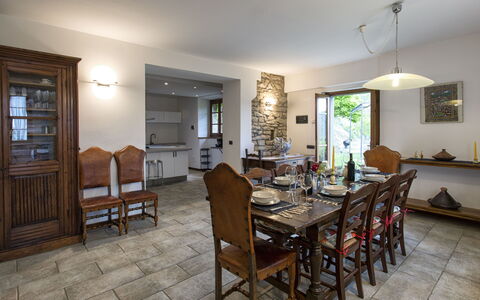 Villa Del Sole: Camera, Proprietà, Mobilia, Costruzione, Sala Da Pranzo, Interior Design, Immobiliare, Casa, Pavimento, Soffitto