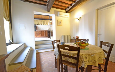 Appartamento Passerini: Camera, Proprietà, Costruzione, Sala Da Pranzo, Mobilia, Interior Design, Soffitto, Casa, Tavolo, Immobiliare