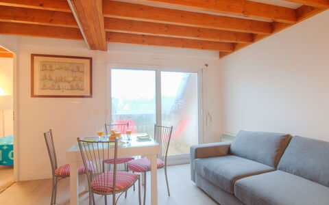 Carnac 129: Camera, Proprietà, Costruzione, Mobilia, Casa, Interior Design, Soffitto, Attico, Immobiliare, Soggiorno