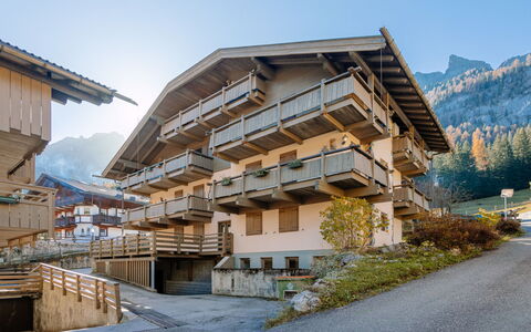 Canazei 540: Cielo, Orizzonte, Paesaggio, Collina, Mattina, Luce Del Sole, Hill Station