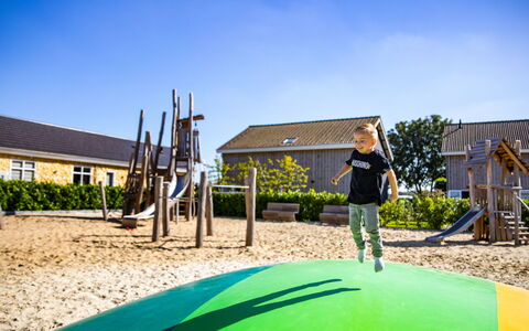 Green Resort Mooi Bemelen: Cielo, Pianta, Azzurro, Shade, Luce Del Sole, Erba, Casa, Paesaggio, Tempo Libero, Divertimento