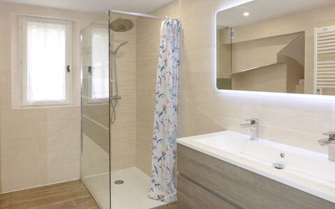 Chopin: Specchio, Rubinetto, Idraulico Fixture, Lavello, Lavandino Del Bagno, Costruzione, Legna, Bagno, Interior Design