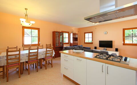 Golf Tee: Camera, Proprietà, Costruzione, Mobilia, Casa, Interior Design, Immobiliare, Cucina, Soffitto, Cabinetry