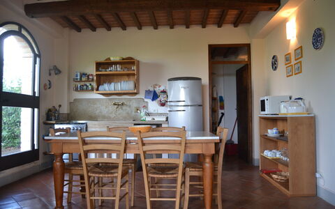 Villa Cafaggiola: Camera, Proprietà, Costruzione, Mobilia, Casa, Sala Da Pranzo, Tavolo, Interior Design, Soffitto, Pavimento
