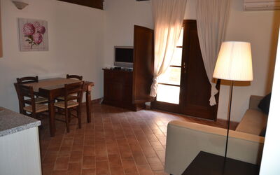 Alloggio:&nbsp;Trilocale Primo Piano Con Balcone