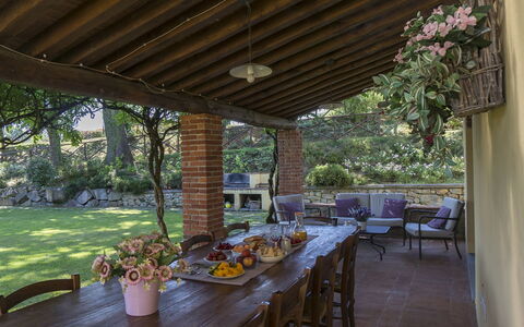 Villa Del Monte: Proprietà, Costruzione, Immobiliare, Casa, Camera, Terrazza, Casa, Portico, Mobilia, Interior Design
