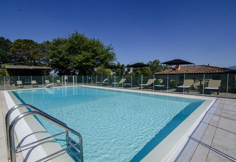 Villa Del Monte: Piscina, Proprietà, Tempo Libero, Immobiliare, Ricorrere, Costruzione, Centro Ricreativo, Casa, Vacanza, Casa