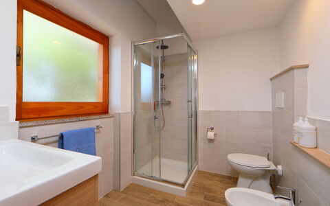 Audarya (Vgm610): Bagno, Camera, Proprietà, Interior Design, Costruzione, Idraulico Fixture, Architettura, Immobiliare, Casa, Pavimento