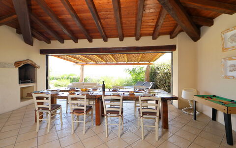 Iris: Proprietà, Camera, Costruzione, Casa, Mobilia, Tavolo, Pavimento, Immobiliare, Sala Da Pranzo, Interior Design