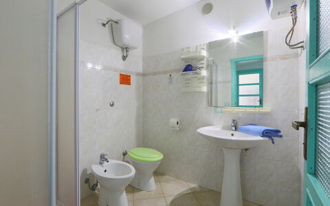 Tritone: Bagno, Proprietà, Camera, Idraulico Fixture, Interior Design, Architettura, Costruzione, Immobiliare, Casa, Bagno Accessorio