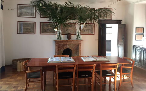 Villa Ghis - Sleeps 16: Camera, Mobilia, Sala Da Pranzo, Tavolo, Cucina & Sala Da Pranzo Tavolo, Proprietà, Costruzione, Interior Design, Pavimento, Casa
