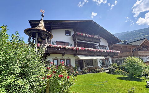Aschau im Zillertal 485: Casa, Casa, Villetta, Hacienda, Giardino, Estate, Cortile, Balcone, Villaggio