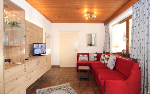 Aschau im Zillertal 485: Camera, Mobilia, Proprietà, Soffitto, Interior Design, Costruzione, Soggiorno, Parete, Casa, Immobiliare