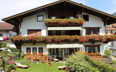 Aschau im Zillertal 485: Casa, Proprietà, Costruzione, Casa, Immobiliare, Zona Residenziale, Tetto, Architettura, Facciata, Area Rurale