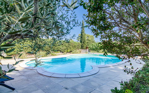 Les Hauts de Palayson: Acqua, Piscina, Azzurro, Pianta, Albero, Aqua, Shade, Mobili Da Esterno, Tempo Libero, Arecales