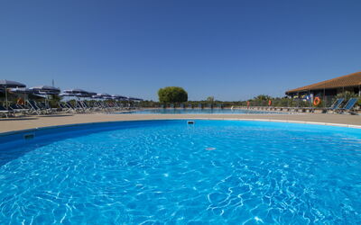 Follonica 250: Piscina, Acqua, Ricorrere, Tempo Libero, Proprietà, Cittadina, Vacanza, Cielo, Centro Ricreativo, Azzurro