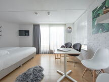 Studio 17