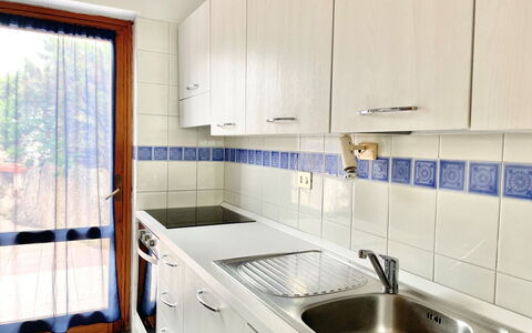 Trebbiano: Tavolo, Cielo, Mobilia, Tavola, Costruzione, Interior Design, Mobili Da Esterno, Portico, Shade, Sedia