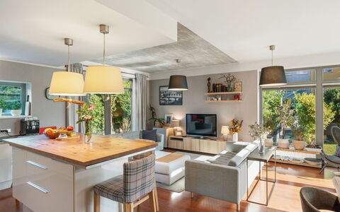 Řeporyje: Mobilia, Interior Design, Pavimentazione, Sedia, Divano, Tavolo, Pavimento, Cucina, Legna, Soffitto