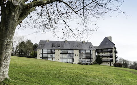 Deauville-Trouville 293: Pianta, Cielo, Costruzione, Proprietà, Finestra, Foglia, Paesaggio Naturale, Albero, Casa, Lotto
