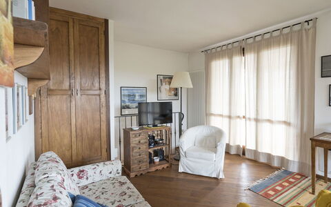 Villa la Vena: Camera, Mobilia, Proprietà, Letto, Camera Da Letto, Interior Design, Costruzione, Lenzuolo, Telaio Del Letto, Pavimento