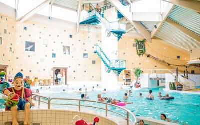 Asten-ommel 300: Acqua, Piscina, Azzurro, Costruzione, Tempo Libero, Divertimento, Aqua, Ricreazione, Insediamento Umano, Centro Ricreativo