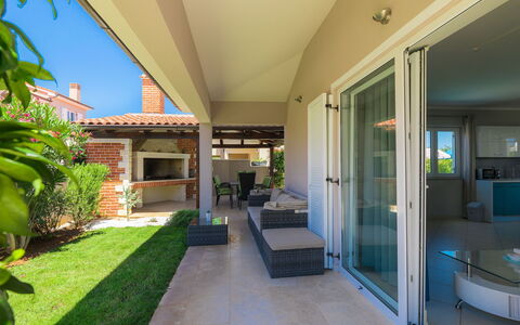 Villa Valentina: Pianta, Proprietà, Porta, Pianta Della Casa, Costruzione, Interior Design, Condominio, Finestra, Pavimentazione, Soggiorno