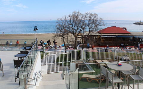 O.house: Cielo, Ristorante, Vacanza, Albero, Spiaggia, Mare, Architettura, Tavolo, Passerella, Tempo Libero