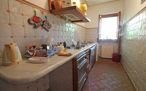 Residenza Marechiaro: Cabinetry, Rubinetto, Cucina, Controsoffitto, Lavello, Lavandino Della Cucina, Legna, Illuminazione, Architettura, Interior Design