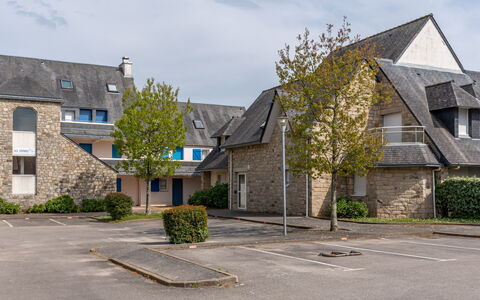 Carnac 100: Pianta, Cielo, Nube, Finestra, Costruzione, Manto Stradale, Albero, Lotto, Casa, Asfalto