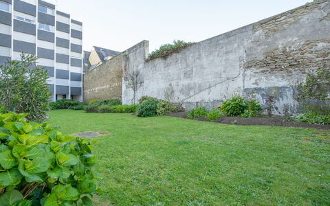 Quiberon 221: Pianta, Cielo, Costruzione, Lotto, Paesaggio Naturale, Finestra, Erba, Groundcover, Paesaggio, Graminacee