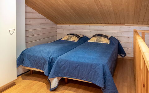 Ruka Snow and Sun 2: Pavimentazione, Pavimento, Interior Design, Legna, Soffitto, Pavimento In Legno, Camera Da Letto, Camera, Mobilia, Letto
