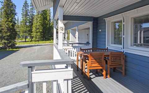 Ruka Snow and Sun 4: Portico, Raccordo, Villetta, Shade, Finestra A Ghigliottina, Latifoglie, Plank, Deck, Struttura Esterna
