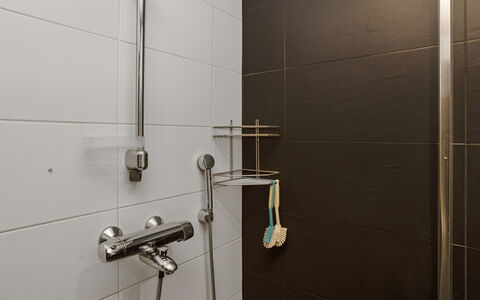 Rukanloisto a: Idraulico Fixture, Pavimentazione, Bagno, Idraulico, Piastrella, Soffione Doccia, Rubinetto, Doccia Bar
