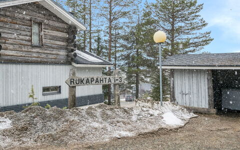 Palokärki: Tetto, Raccordo, Congelamento, Villetta, Inverno, Pendenza, Neve, Illuminazione Diurna