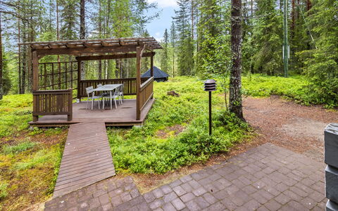 Pelkkaveska: Legna, Foresta, Woodland, Larice, Edifici Giardino, Giardino, Deck, Struttura Esterna, Log Cabin