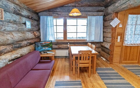 Kuontijärvi B: Legna, Raccordo, Villetta, Casa, Casa, Plank, Edifici Giardino, Log Cabin, Latifoglie, Portico