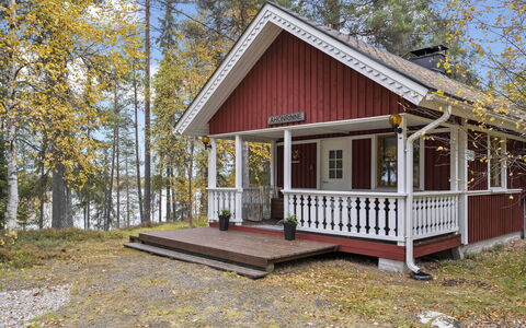 Kaukosaaren Ahonrinne: Legna, Raccordo, Villetta, Casa, Casa, Plank, Edifici Giardino, Log Cabin, Latifoglie, Portico